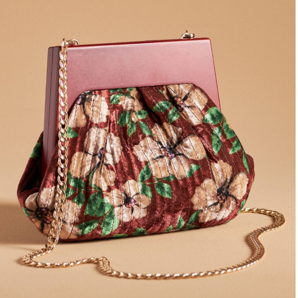 NWT Pleated velvet Cluth purse bag